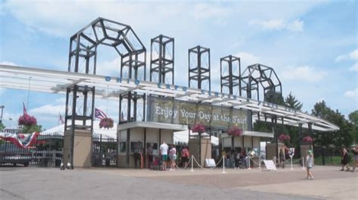 Is plimoth plantation open year round?