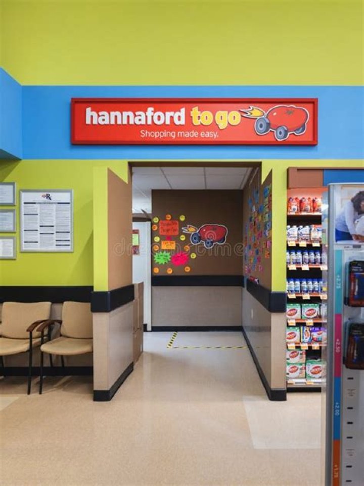 Should you tip hannaford to go?