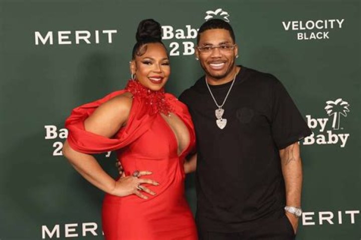 Were nelly and kelly a couple?
