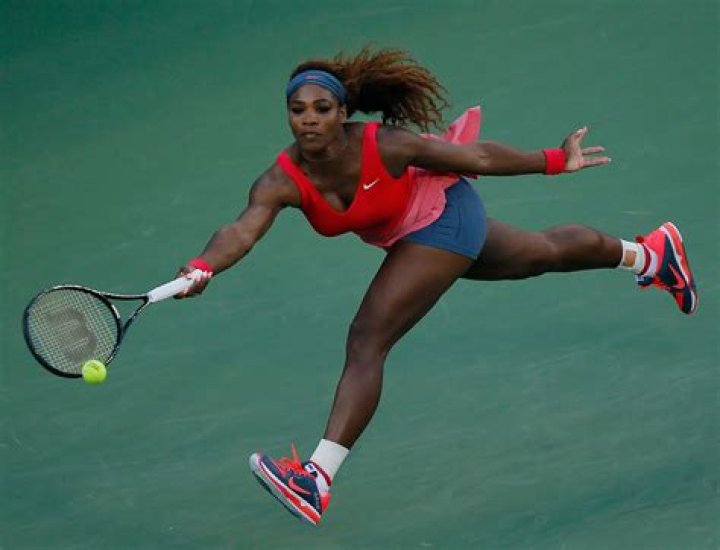 When does serena williams play today?