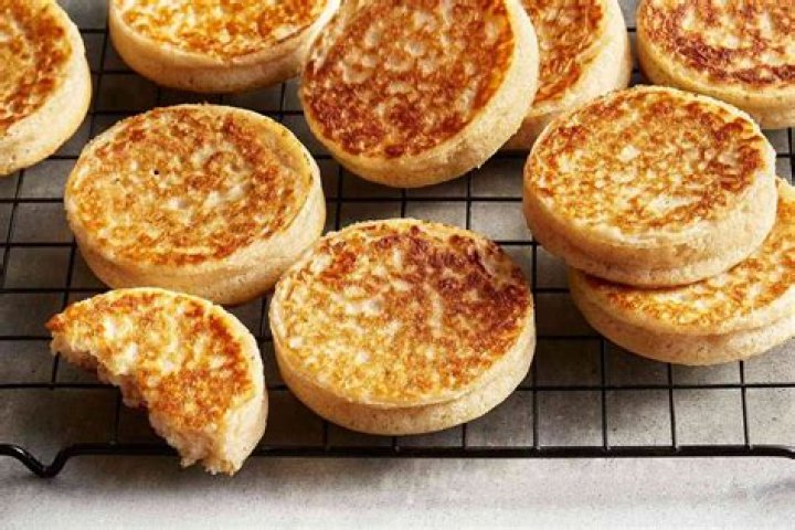 Which side of crumpet to toast?