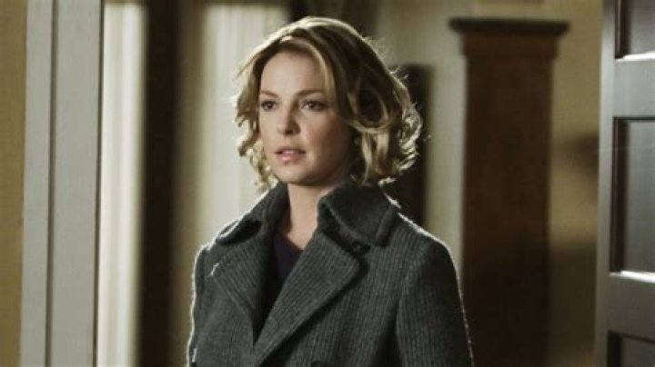 Why did izzie leave grey's?